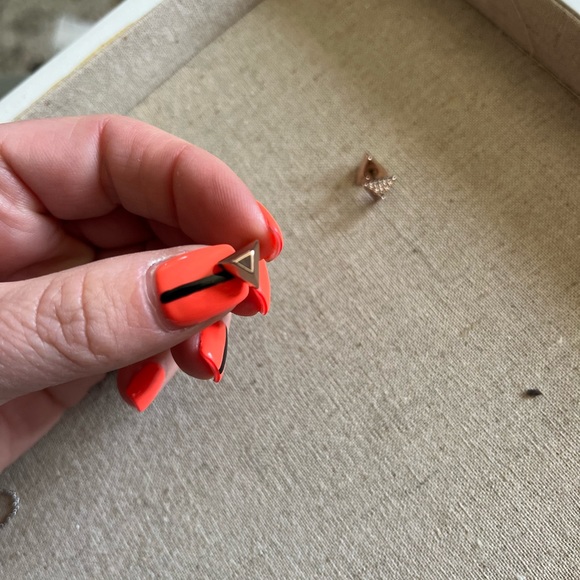 Woman's earrings - Picture 5 of 5